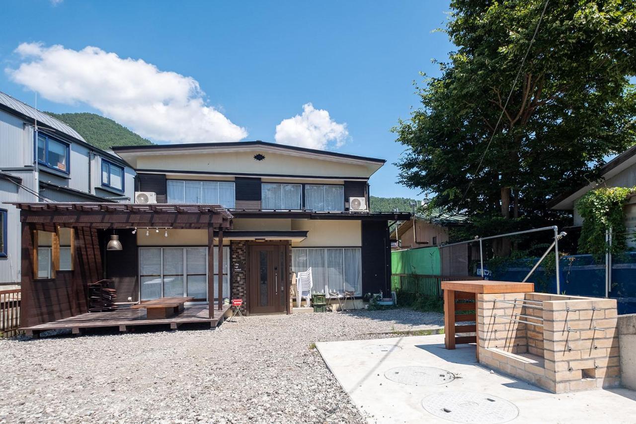 Villa Fuji Irodori Fujiyoshida Exterior photo