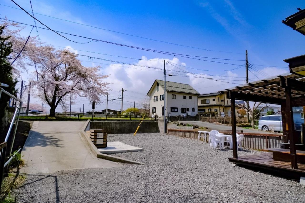Villa Fuji Irodori Fujiyoshida Exterior photo